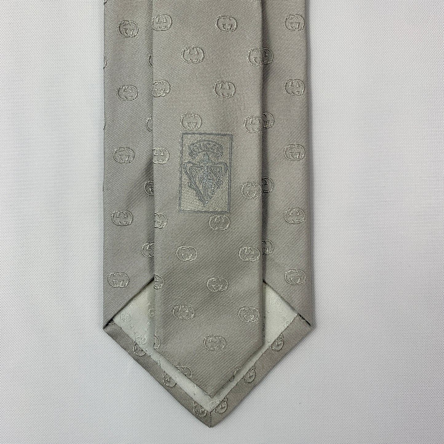 Gucci GG Print Jaylen Silk Tie in Zinc