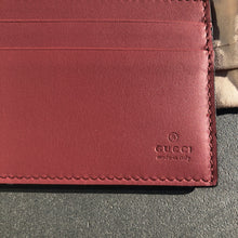 Load image into Gallery viewer, Gucci GG Supreme Blooms Continental Wallet with Card Holder in Red