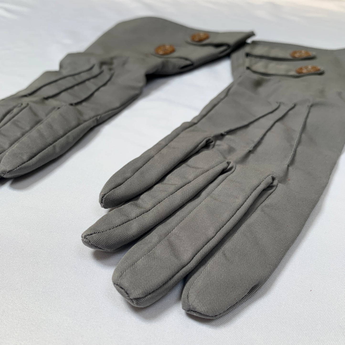 Gucci Washed Gabardine Long Button Gloves in Gray