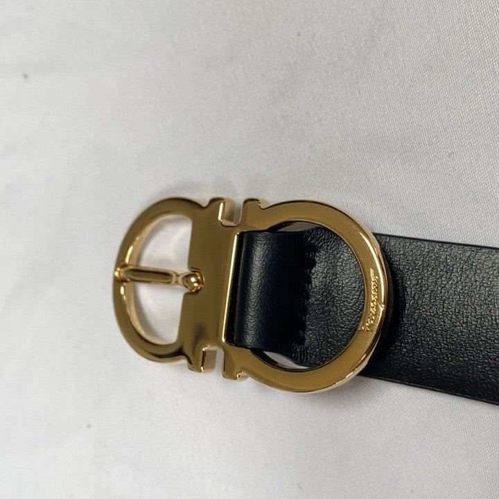Salvatore Ferragamo Gancini Buckle Belt in Nero