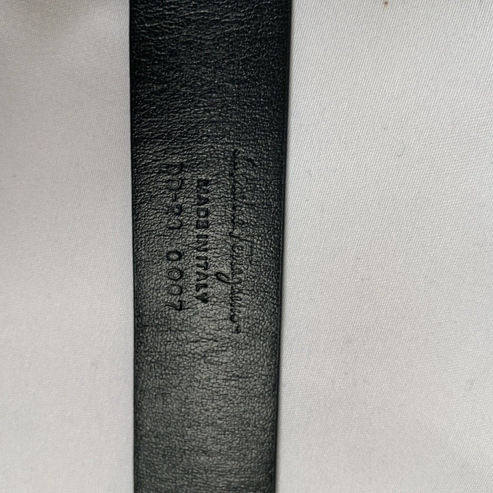 Salvatore Ferragamo Gancini Buckle Belt in Nero