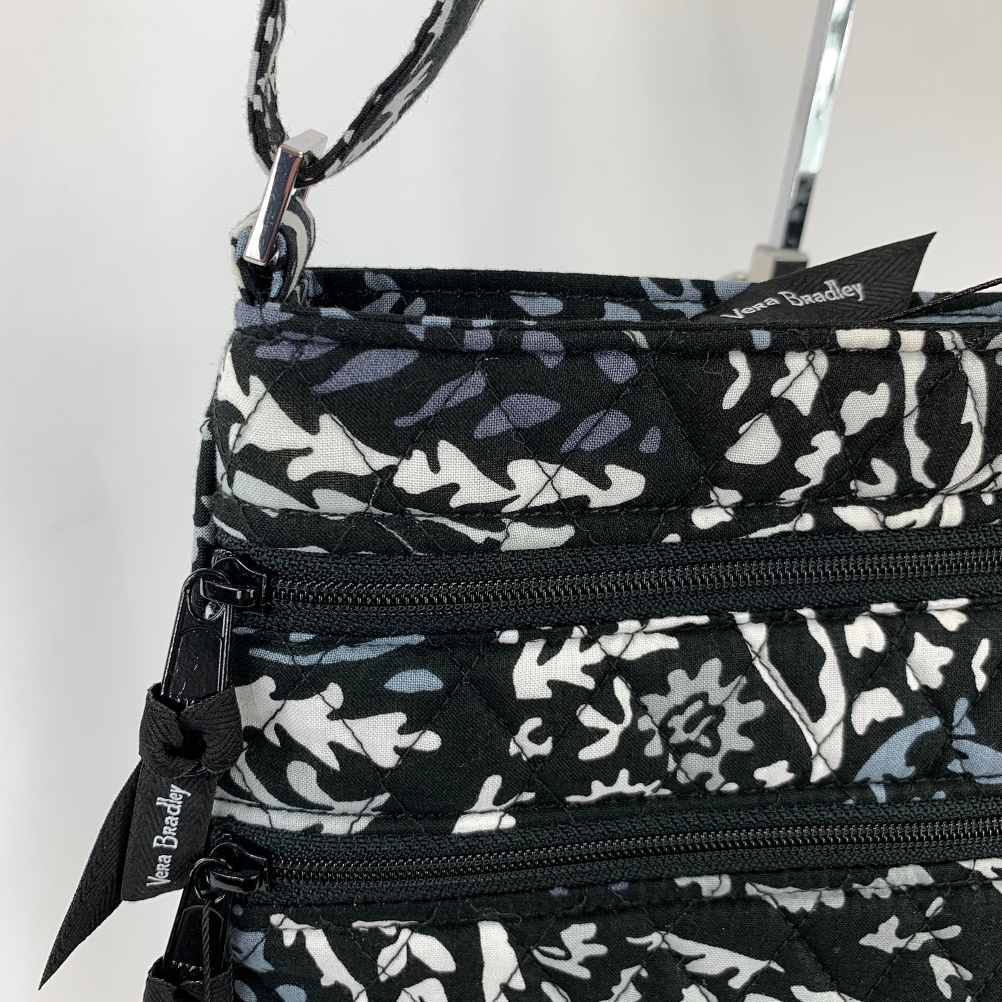 Vera Bradley Trio Zip Hipster Crossbody in Paisley Noir
