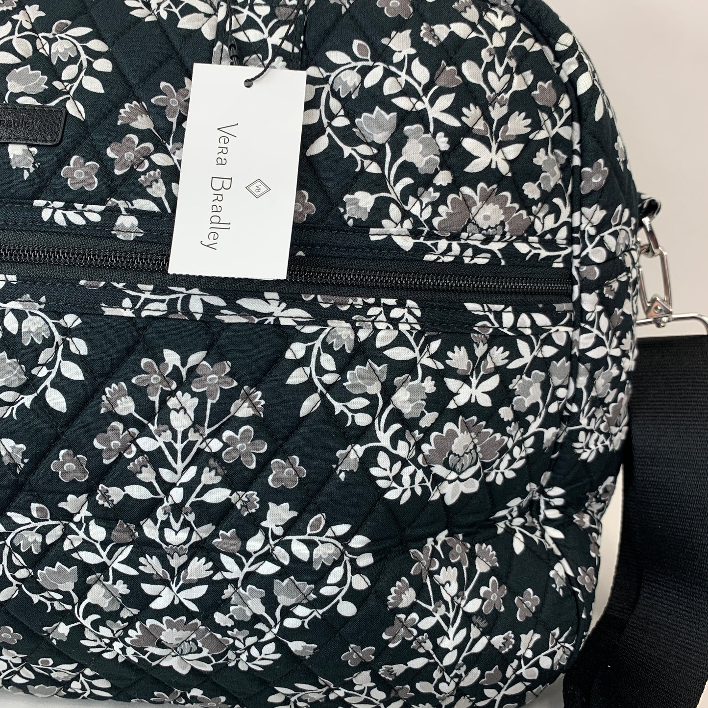 Vera Bradley Medium Traveler Bag in Chandelier Noir