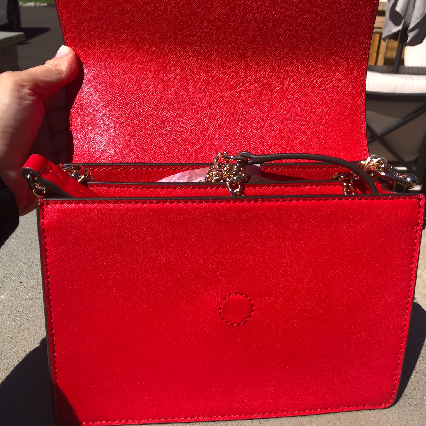 Tory Burch Emerson Envelope Shoulder Bag in Brilliant Red