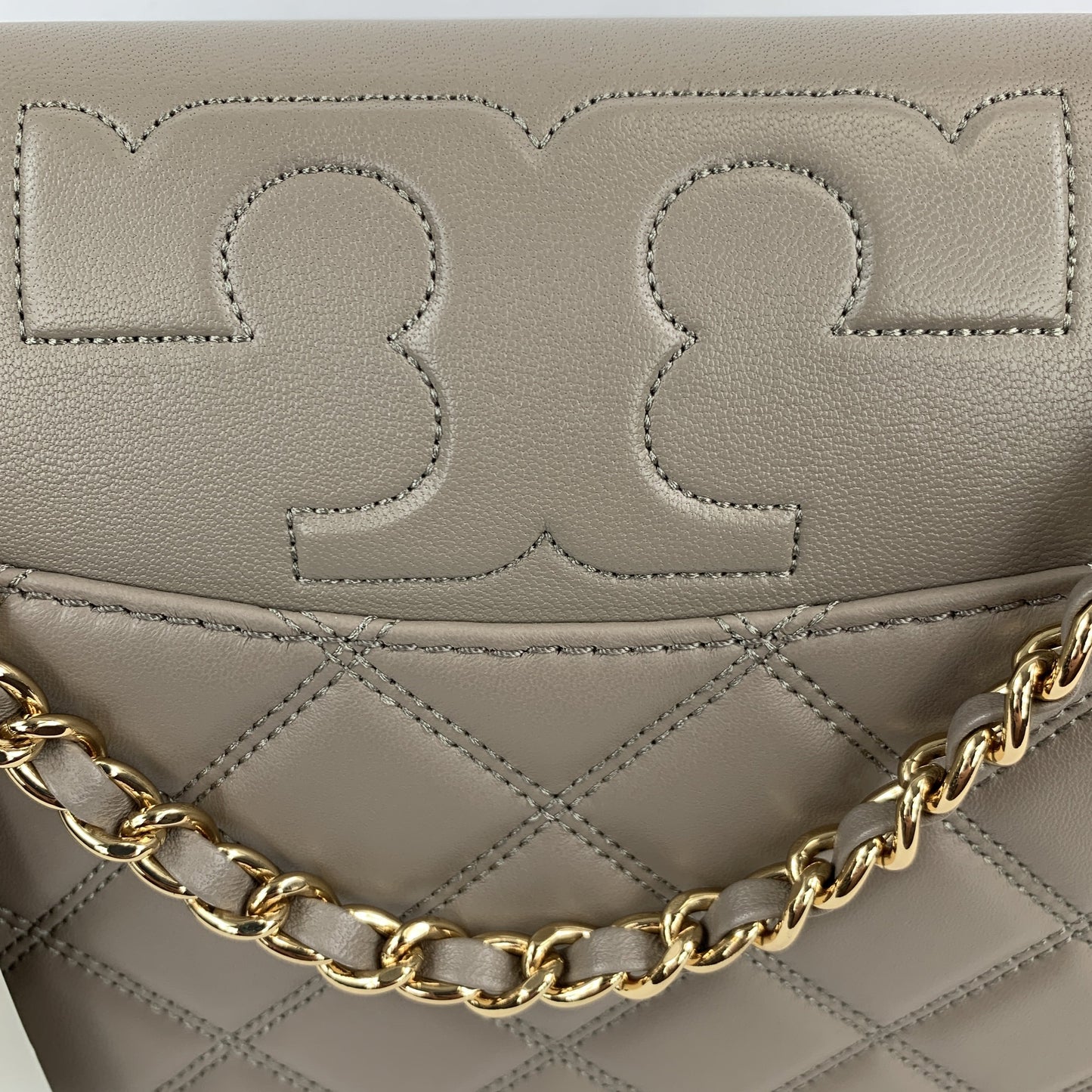 Tory Burch Savannah Shoulder Bag in French Gray