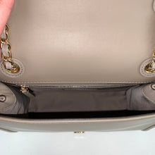 Load image into Gallery viewer, Tory Burch Savannah Shoulder Bag in French Gray