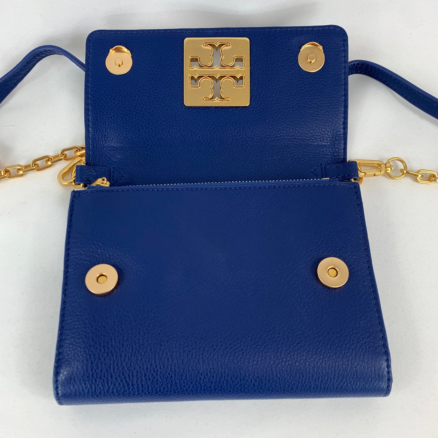 Tory Burch Britten Chain Wallet in Fresh Blueberry