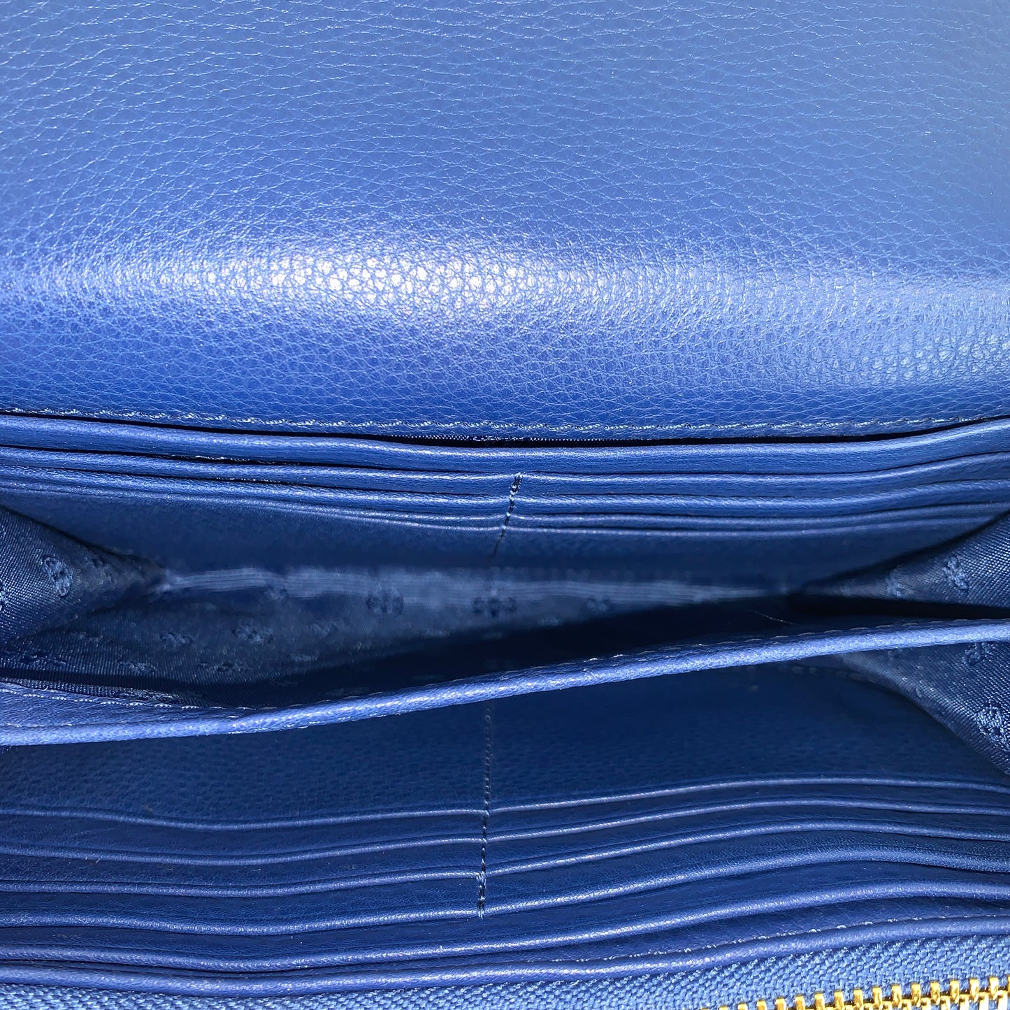 Tory Burch Britten Chain Wallet in Fresh Blueberry