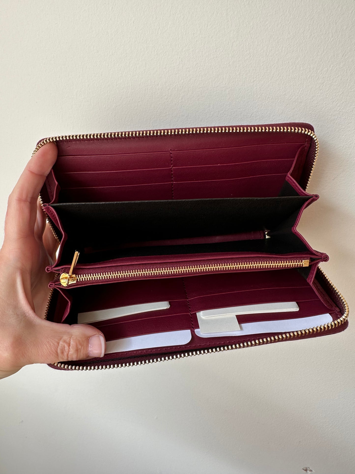 Gucci Zumi Horse Bit Zip Around Wallet in Burgundy