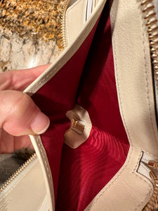 Gucci Interlocking GG Zip Around Wallet in White and Red