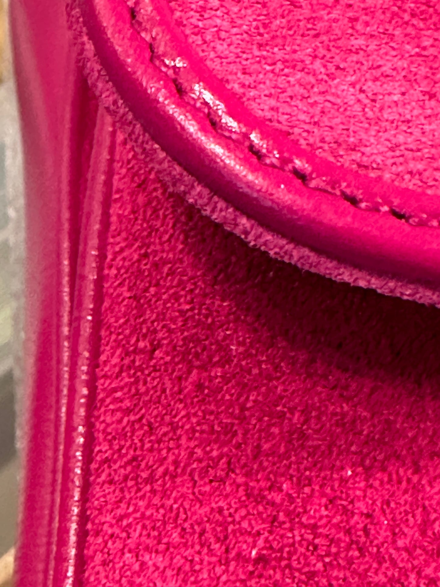 Gucci GG Suede Marina Shoulder Bag in Pink