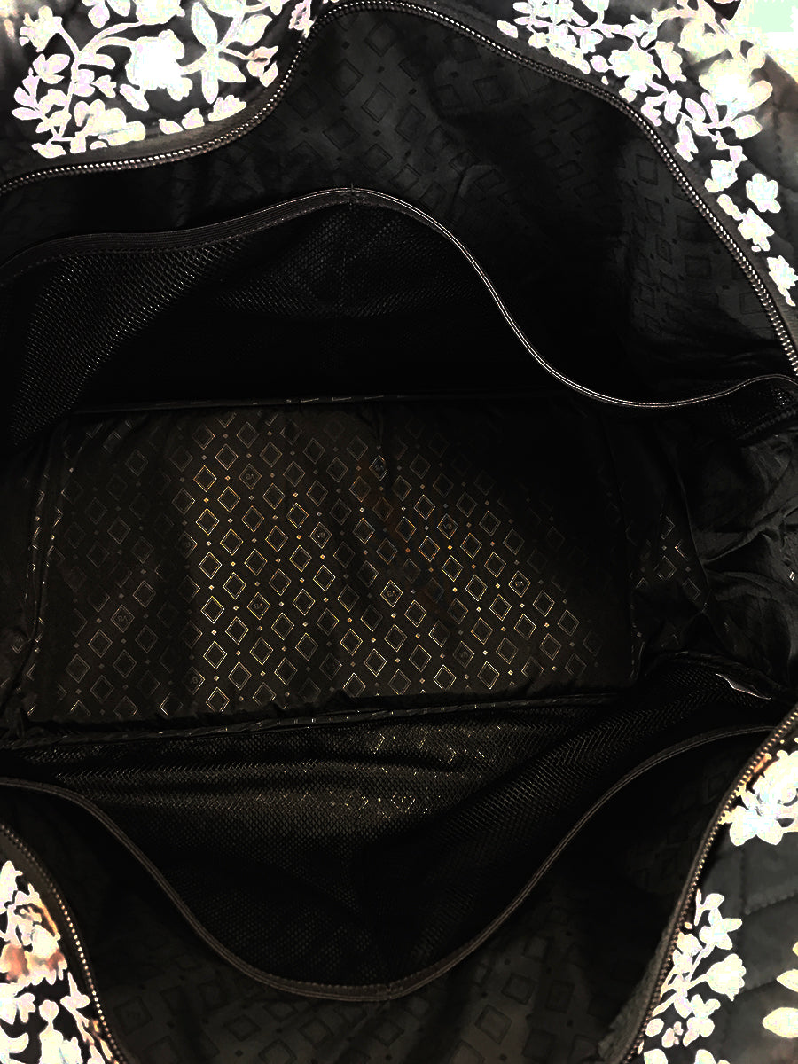 Vera Bradley Medium Traveler Bag in Chandelier Noir