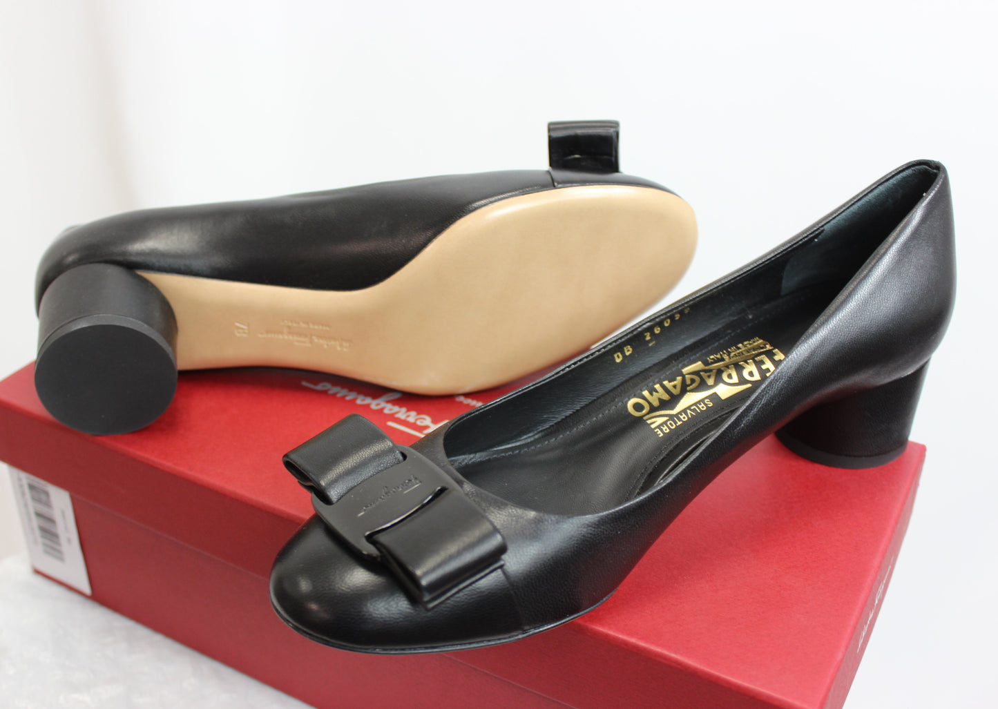Salvatore Ferragamo IV React Pumps in Black