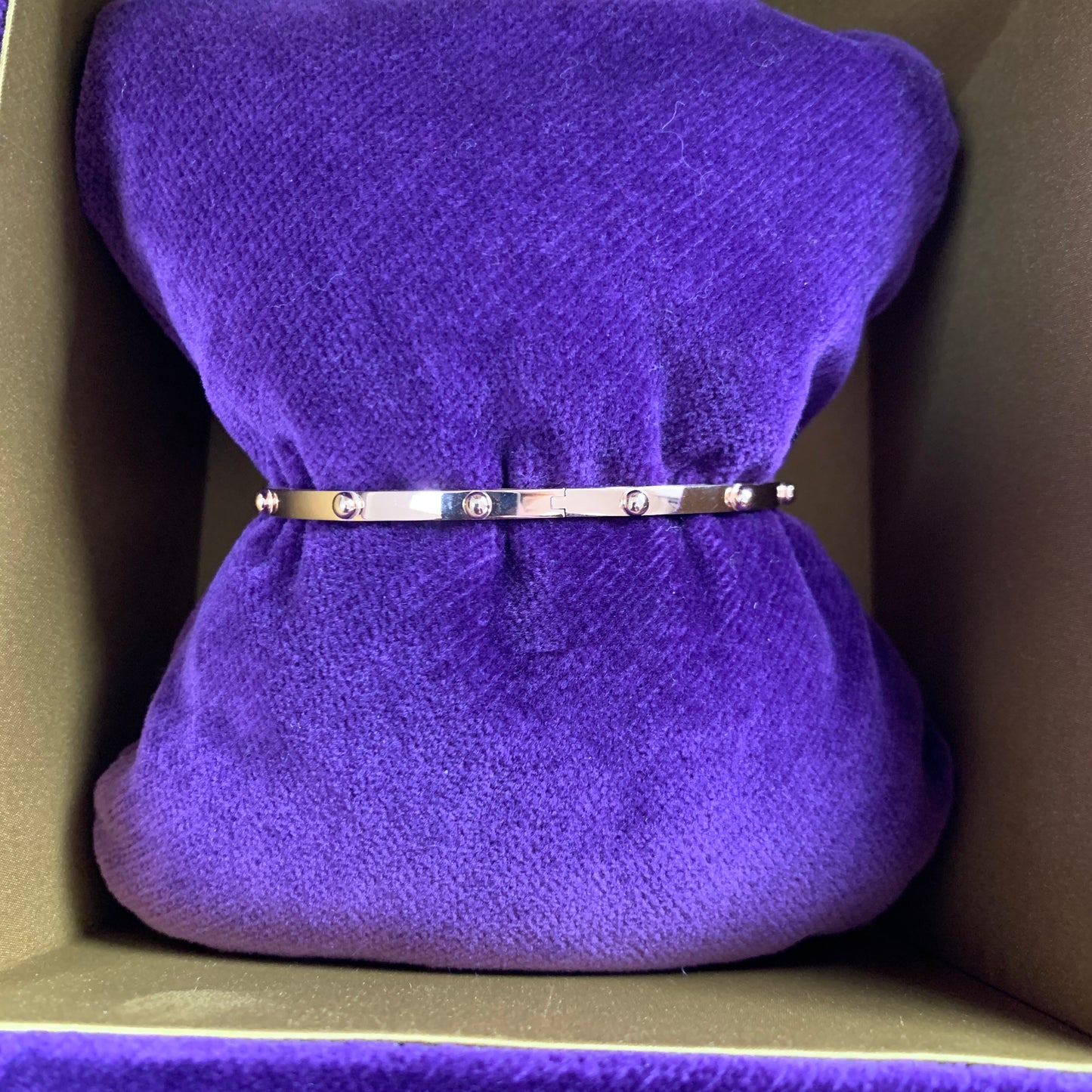 Gucci GG Running Bangle In 18K Yellow Gold