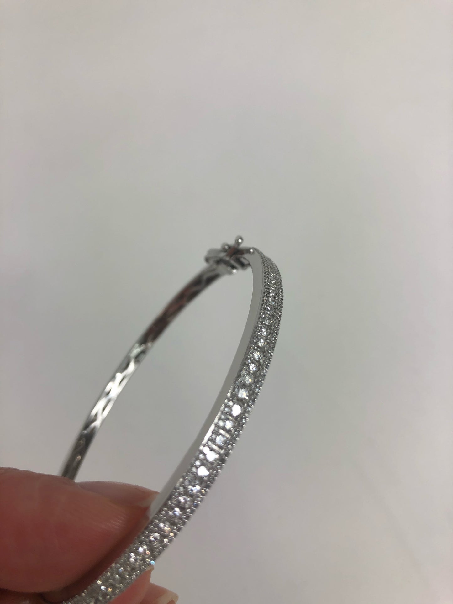 Genuine IGI Certified 14K White Gold Diamond Bracelet