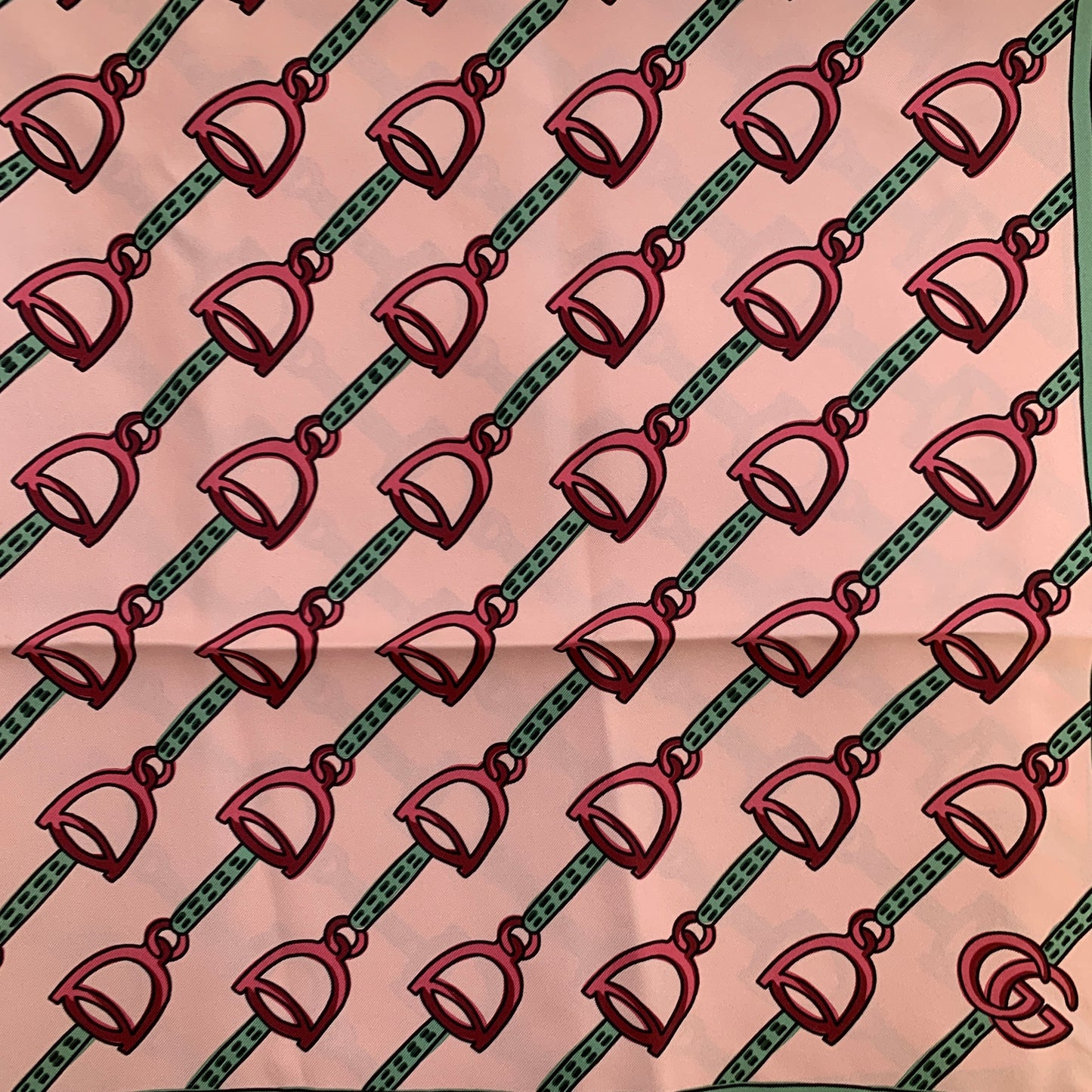 Gucci Reign Horse-bit Silk Twill Scarf in Pink