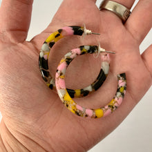 Load image into Gallery viewer, Gavriel Floral Burst Resin Hoop Earrings