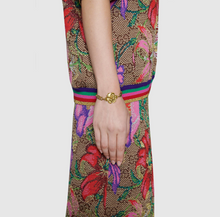 Load image into Gallery viewer, Gucci Metal Floral Bracelet in Aged Gold