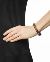 Load image into Gallery viewer, Gucci Studded Feline Head Leather Bracelet in Brown