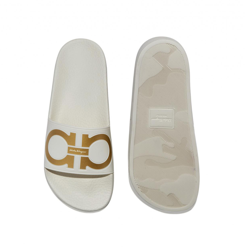 Salvatore Ferragamo Groove Slide in Bianco