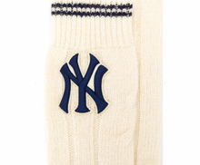 Load image into Gallery viewer, Gucci NY Yankees Wool Knit Socks in Beige