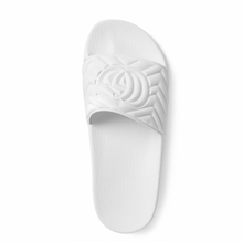 Load image into Gallery viewer, Gucci Matelassé Rubber Slides In White