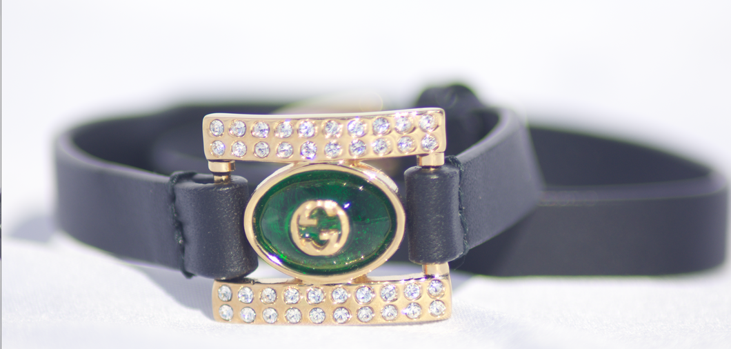 Gucci Interlocking G Double Wrap Leather Bracelet with Green Gem in Black
