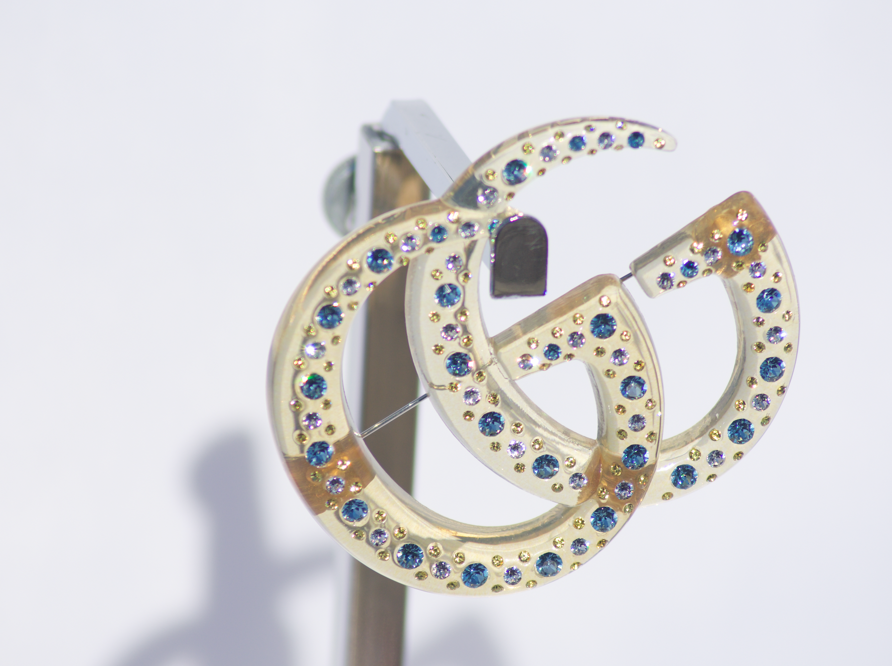 Gucci GG Resin Brooch with Crystals Gavriel.us