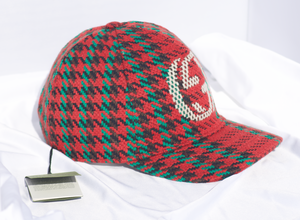 Gucci Houndstooth Baseball Hat With Interlocking G In Red And Green