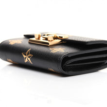 Load image into Gallery viewer, Gucci Bee Star Padlock Wallet in Black