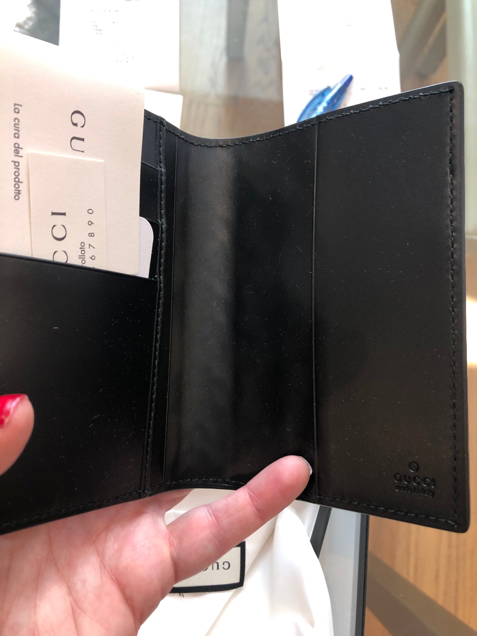 Gucci passport holder leather with box black shipping from Japan