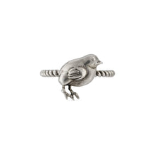 Load image into Gallery viewer, Gucci Chick Motif Ring in Silver