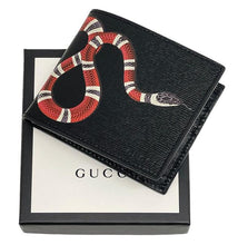 Load image into Gallery viewer, Gucci Black Kingsnake Print Leather Men&#39;s Bifold Wallet