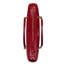 Load image into Gallery viewer, The Gucci GG Marmont Matelassé Leather Shoulder Bag in Red is a gorgeous leather bag with a tote silhouette which is accented by antique gold-tone hardware. Exquisite matelasse stitching accentuates the streamlined silhouette of a trim tote bag branded with antiqued double-G hardware inspired by an archival design.