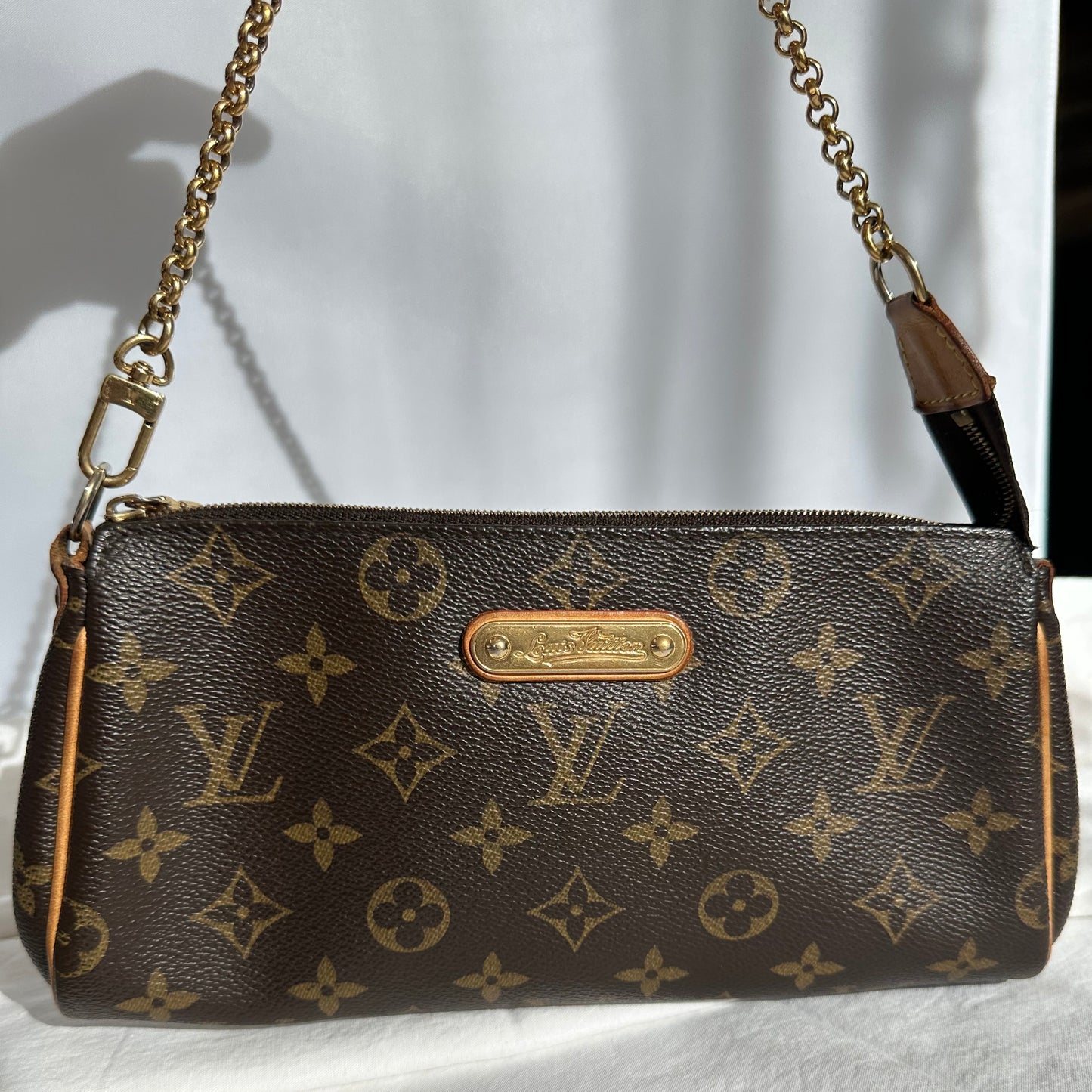 PREOWNED Authentic Louis Vuitton Eva Shoulder Bag Convertible to Crossbody Bag