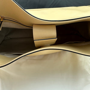 Gucci 1955 Horsebit Shoulder Bag in Beige