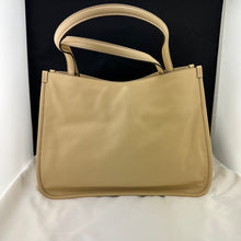 Load image into Gallery viewer, Gucci 1955 Horsebit Shoulder Bag in Beige