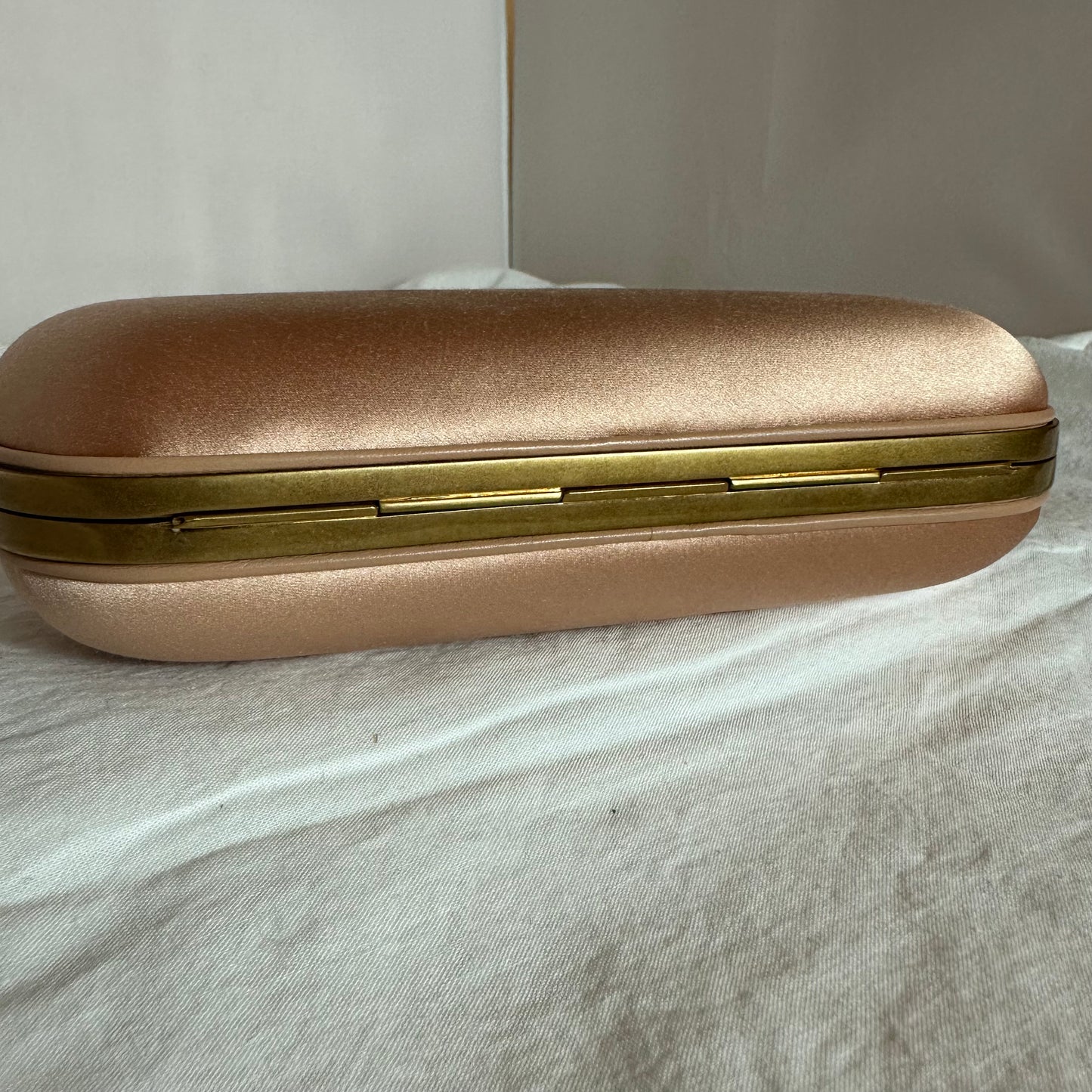 Gucci Broadway Butterfly Handbag Clutch in Apricot Pink