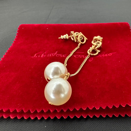 Salvatore Ferragamo Gancini Chain Drop Earrings With Pearl In Gold