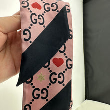 Load image into Gallery viewer, Gucci Patterned Silk Neck Bow with GG, Hearts and Stars