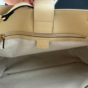Gucci 1955 Horsebit Shoulder Bag in Beige