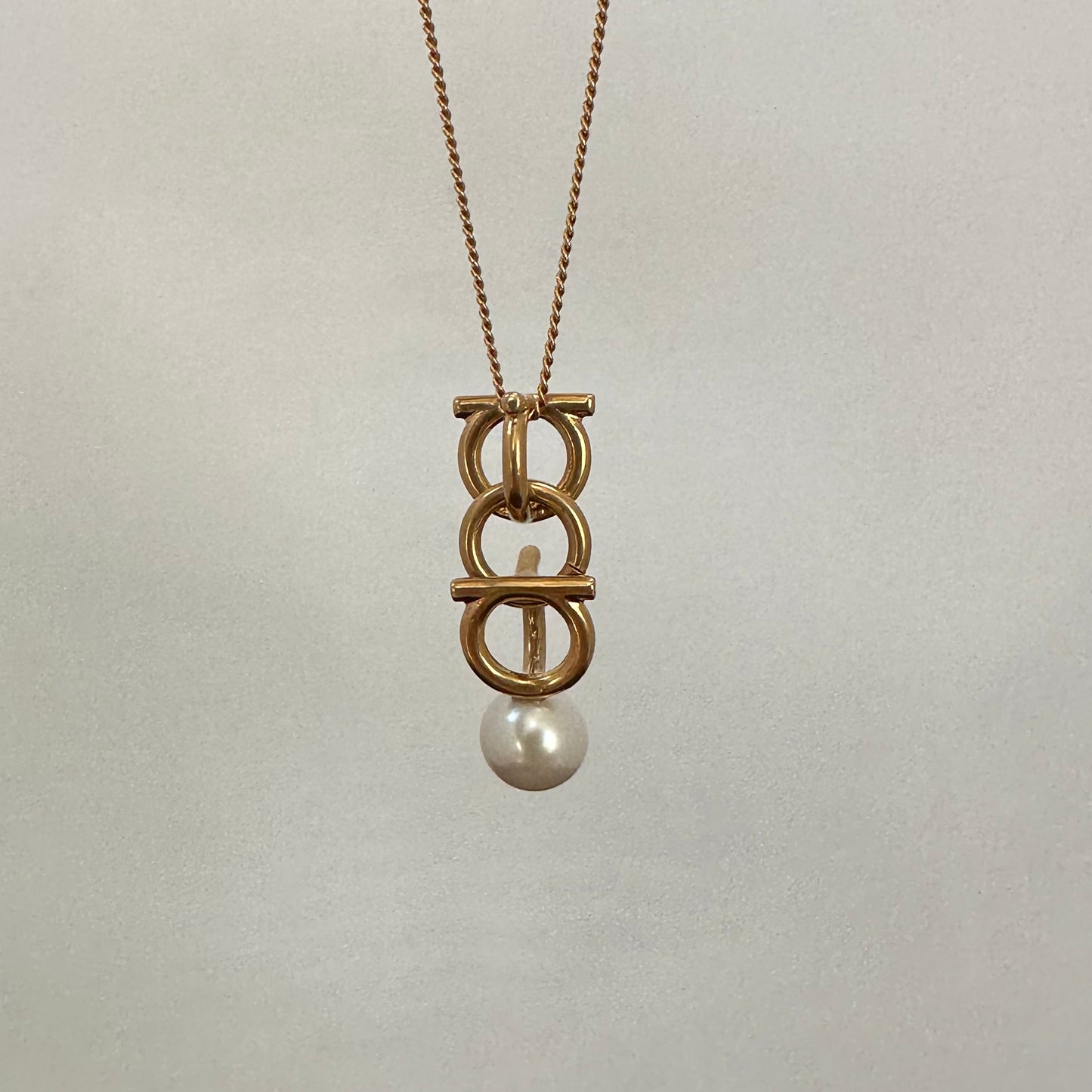 Salvatore Ferragamo Gancini Necklace With Pearl In Gold