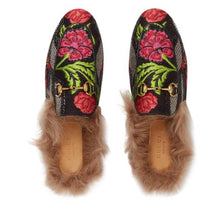 Load image into Gallery viewer, Gucci Women&#39;s Princetown Apron Toe Mules Tapestry Brocade