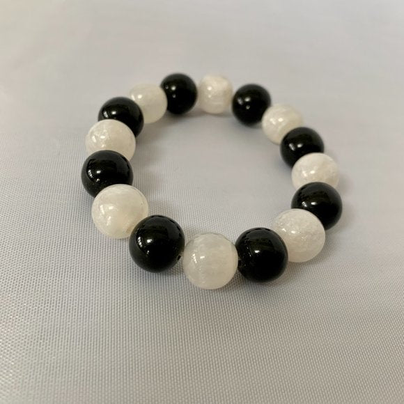 Gavriel Resin Beaded Bracelet in Black and White