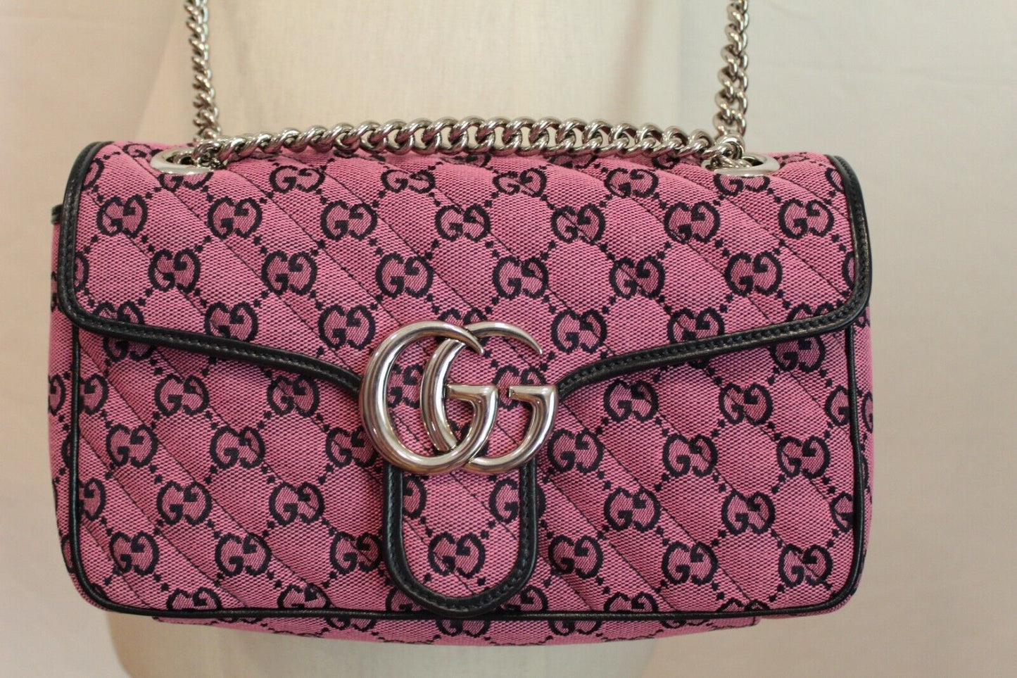 Gucci GG Marmont Shoulder Bag in Pink with Real Authentication Certificate