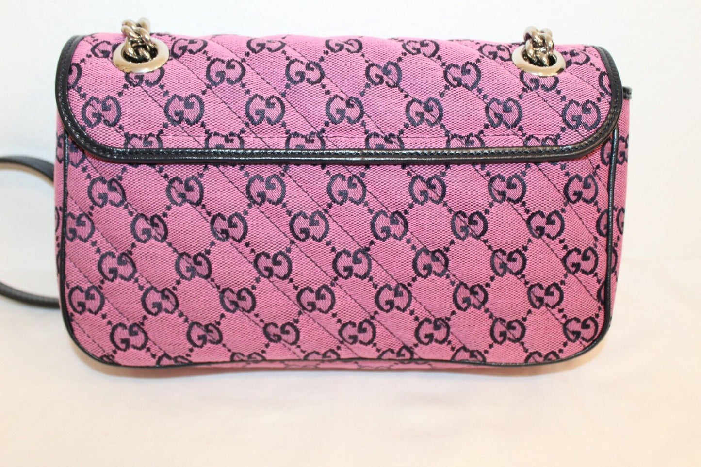 Gucci GG Marmont Shoulder Bag in Pink with Real Authentication Certificate