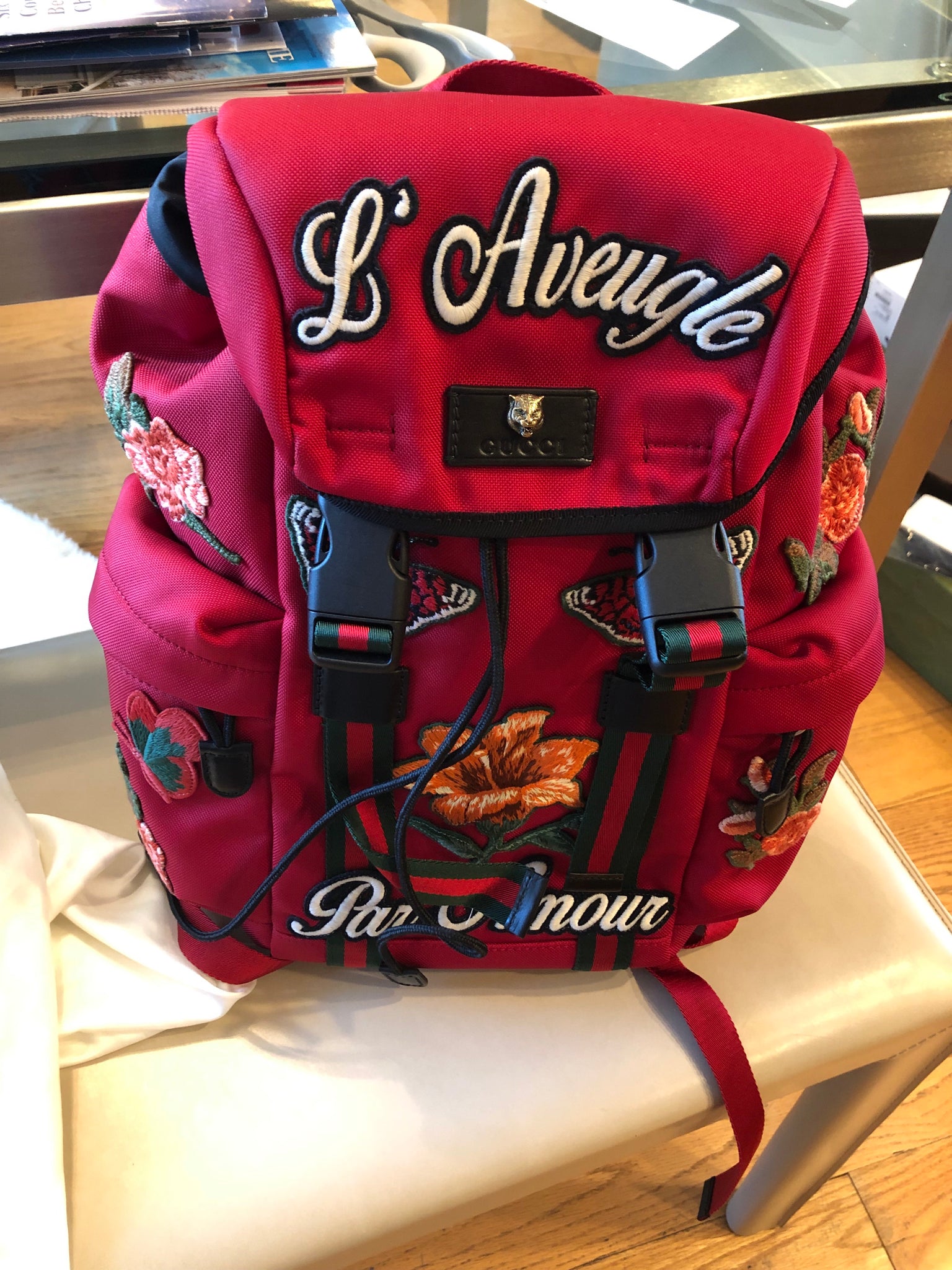 Gucci black logo red striped backpack  Black gucci backpack, Patterned  backpack, Backpacks