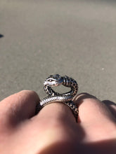 Load image into Gallery viewer, Gucci Garden Snake Sterling Silver Ring