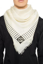 Load image into Gallery viewer, Gucci NY Yankees Scarf in Ivory